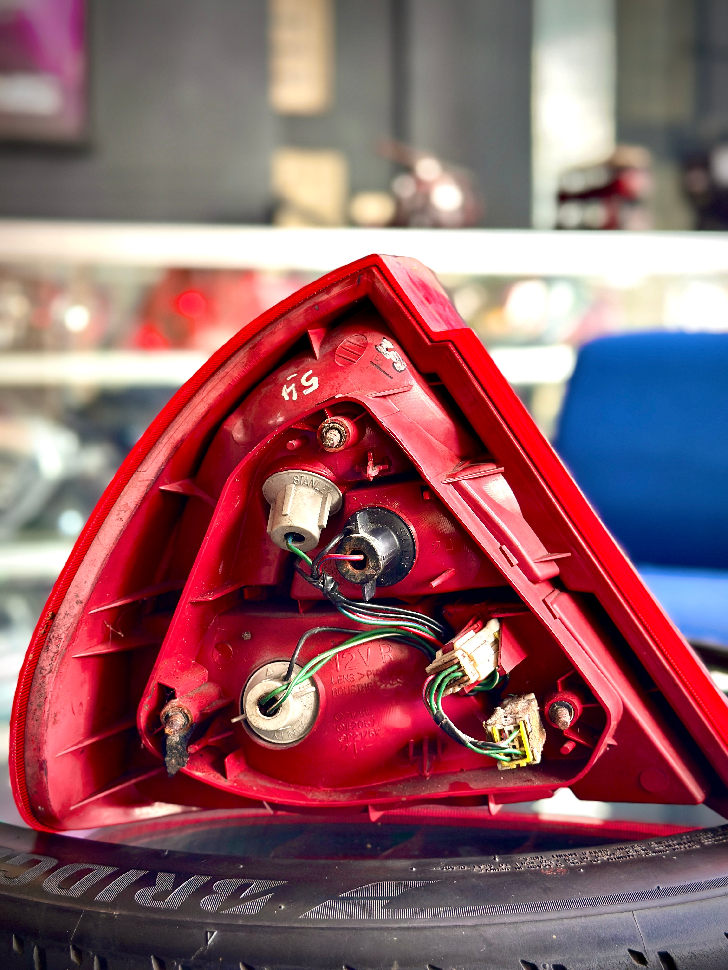 Mitsubishi Lancer CK2 / Mirage Crystal Tail Light – Right