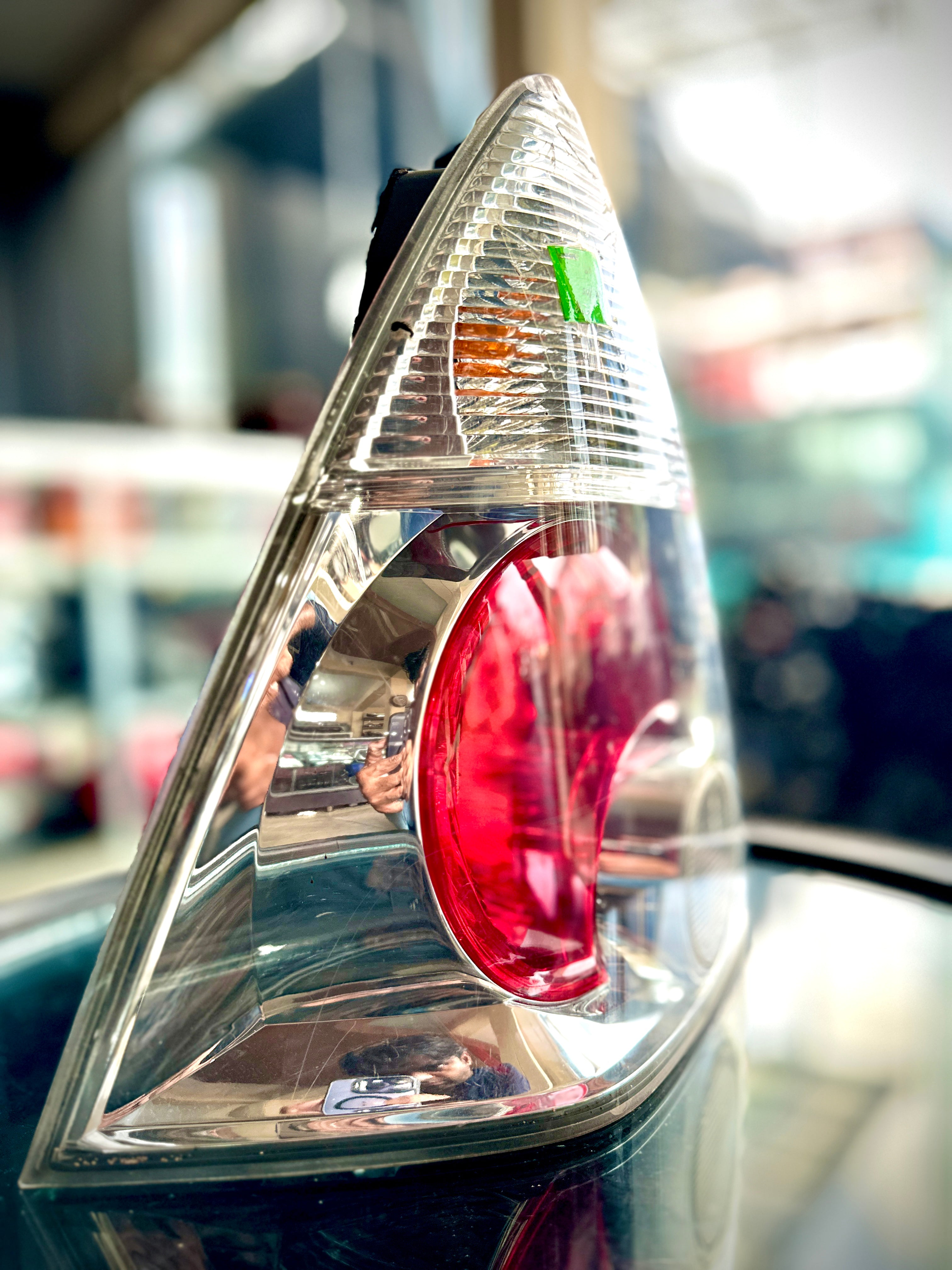 Daihatsu YRV White Tail Light – Left