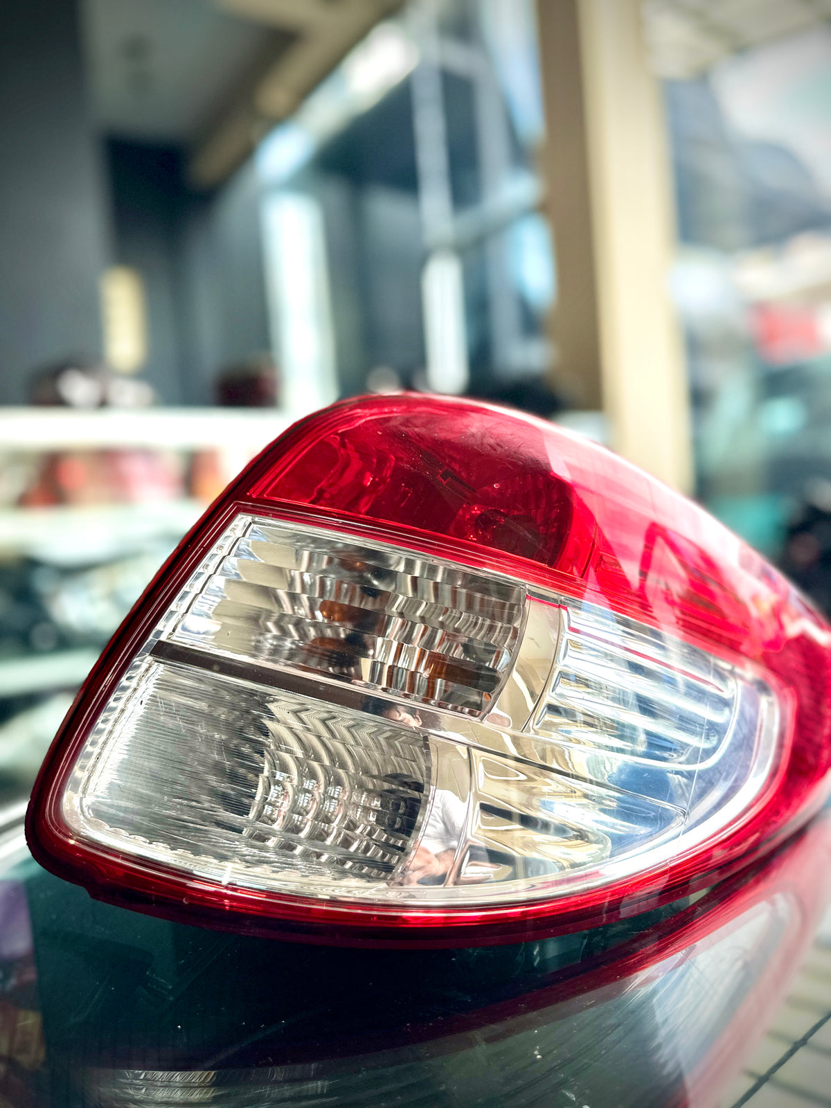 Suzuki SX4 Hatchback 2008–2009 Tail Light – Right