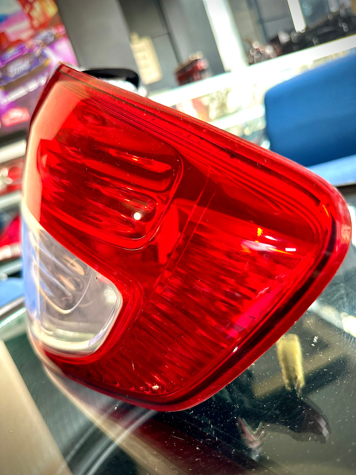 Suzuki SX4 Hatchback 2008–2009 Tail Light – Right
