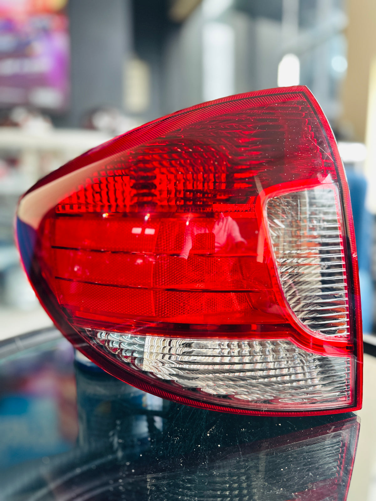 KIA Rio Wagon 2004 Tail Light - Left