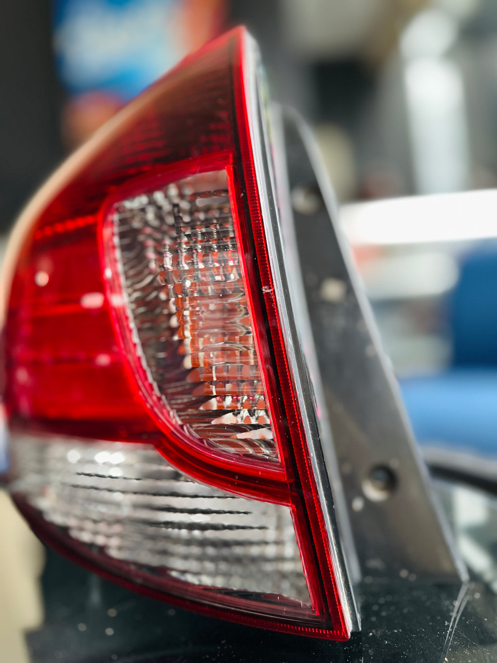 KIA Rio Wagon 2004 Tail Light - Left