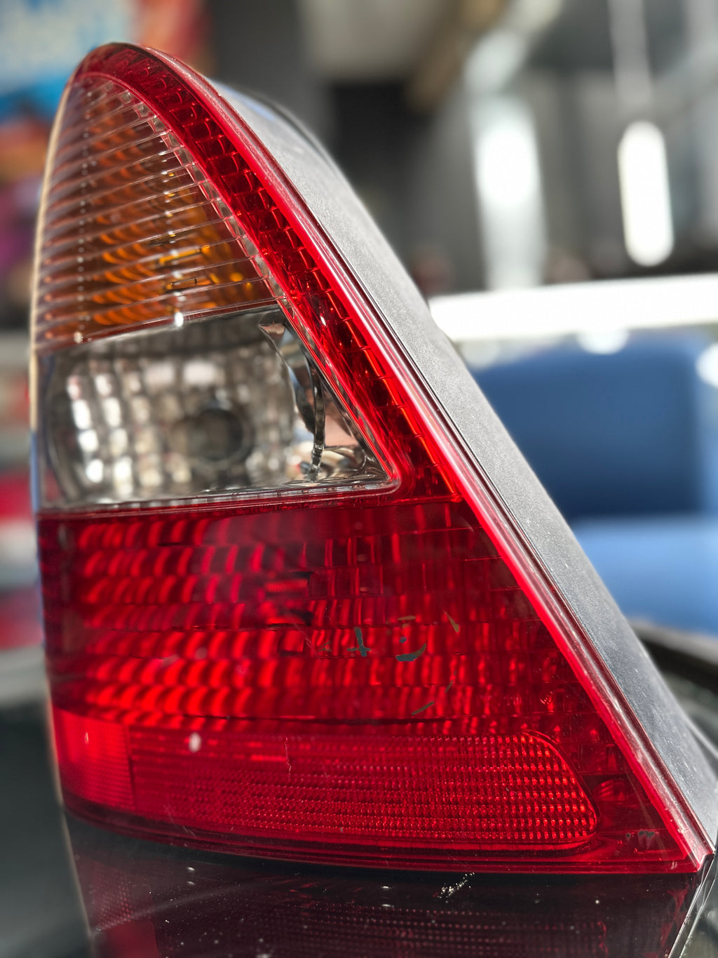 Honda Odyssey RA6/RA7 2000-2003 Tail Light - Left