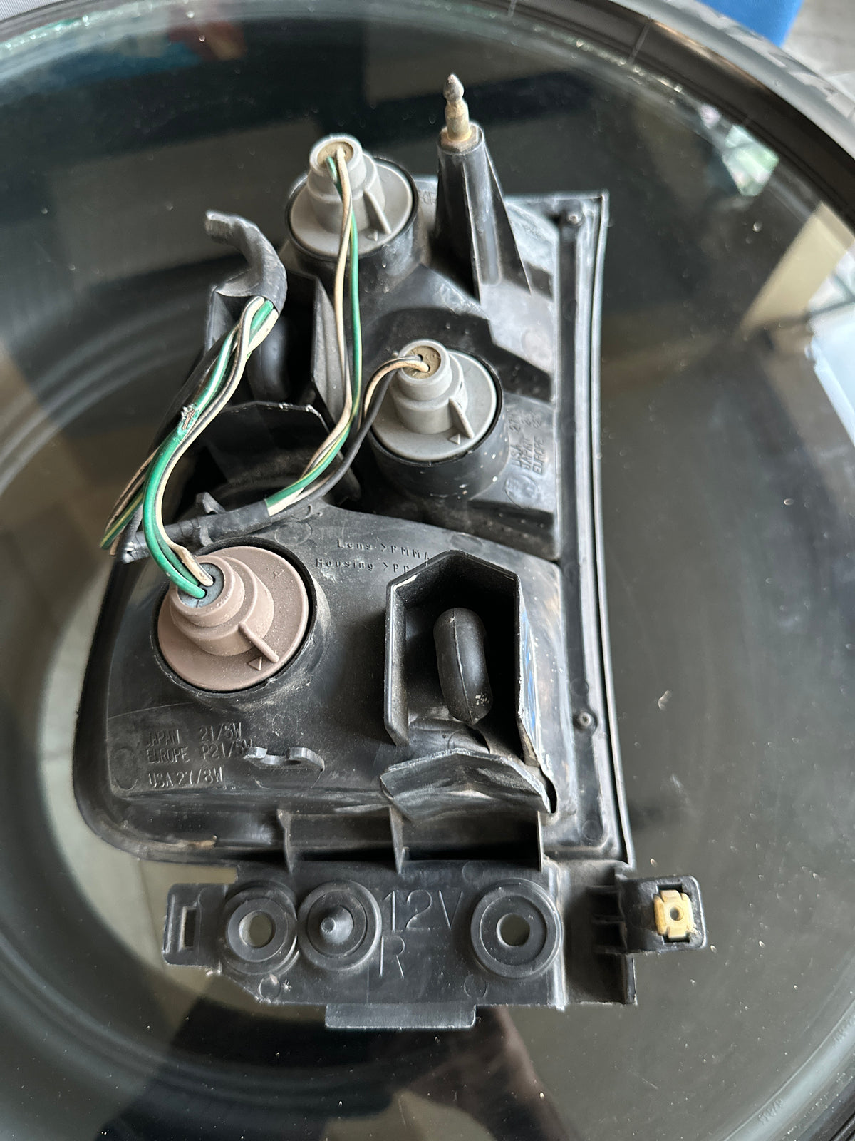 Toyota RAV4 1996–1998 Tail Light – Right
