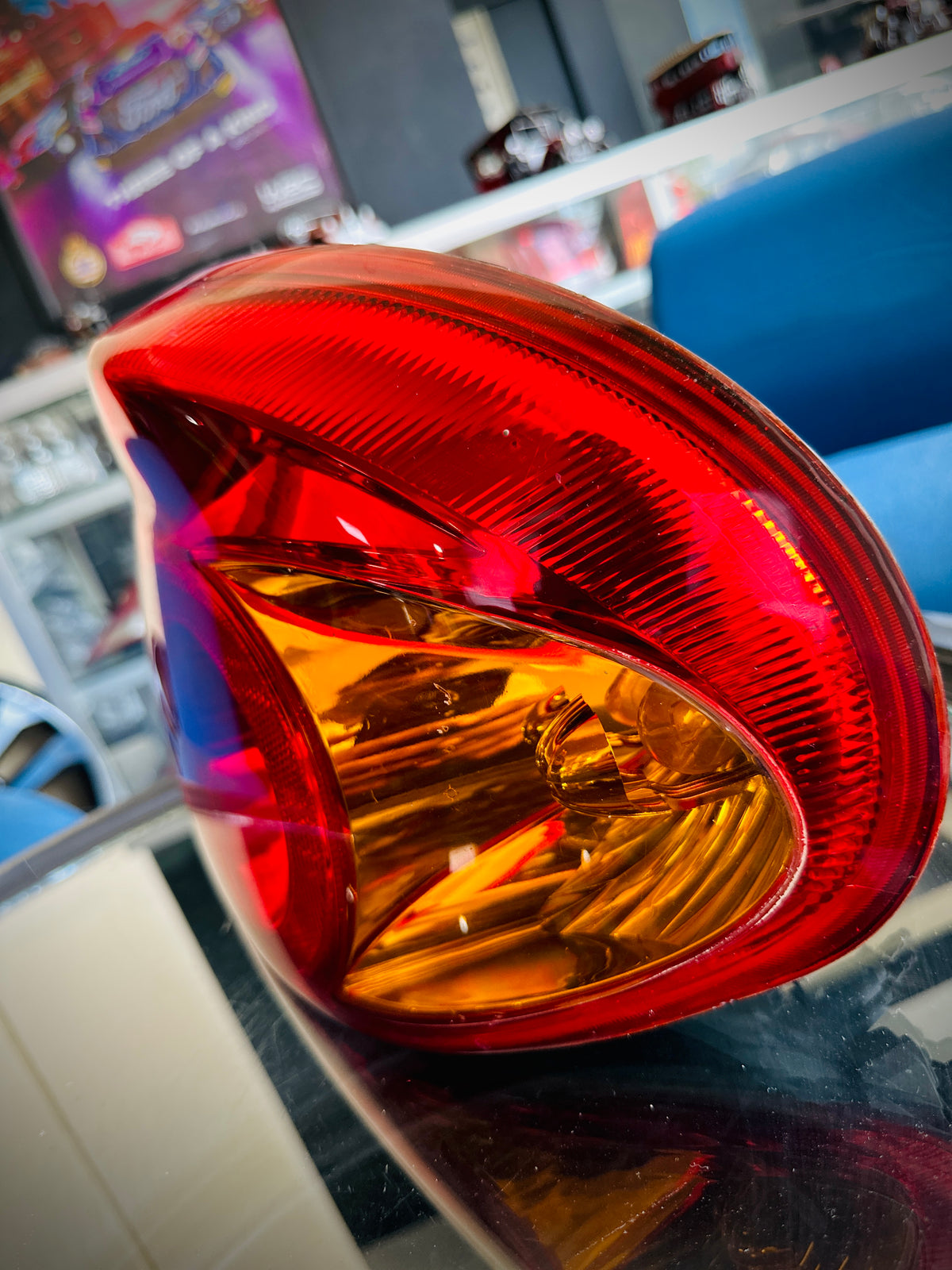Kia Spectra Right Tail Light Typically 2001–2004